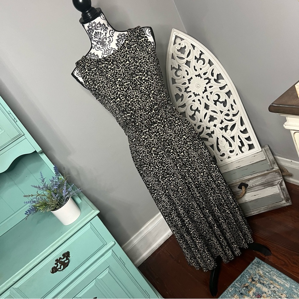 Jessica Howard Ditsy Floral Geo Sleeveless Dress Size 6 NWOT Wedding Guest
